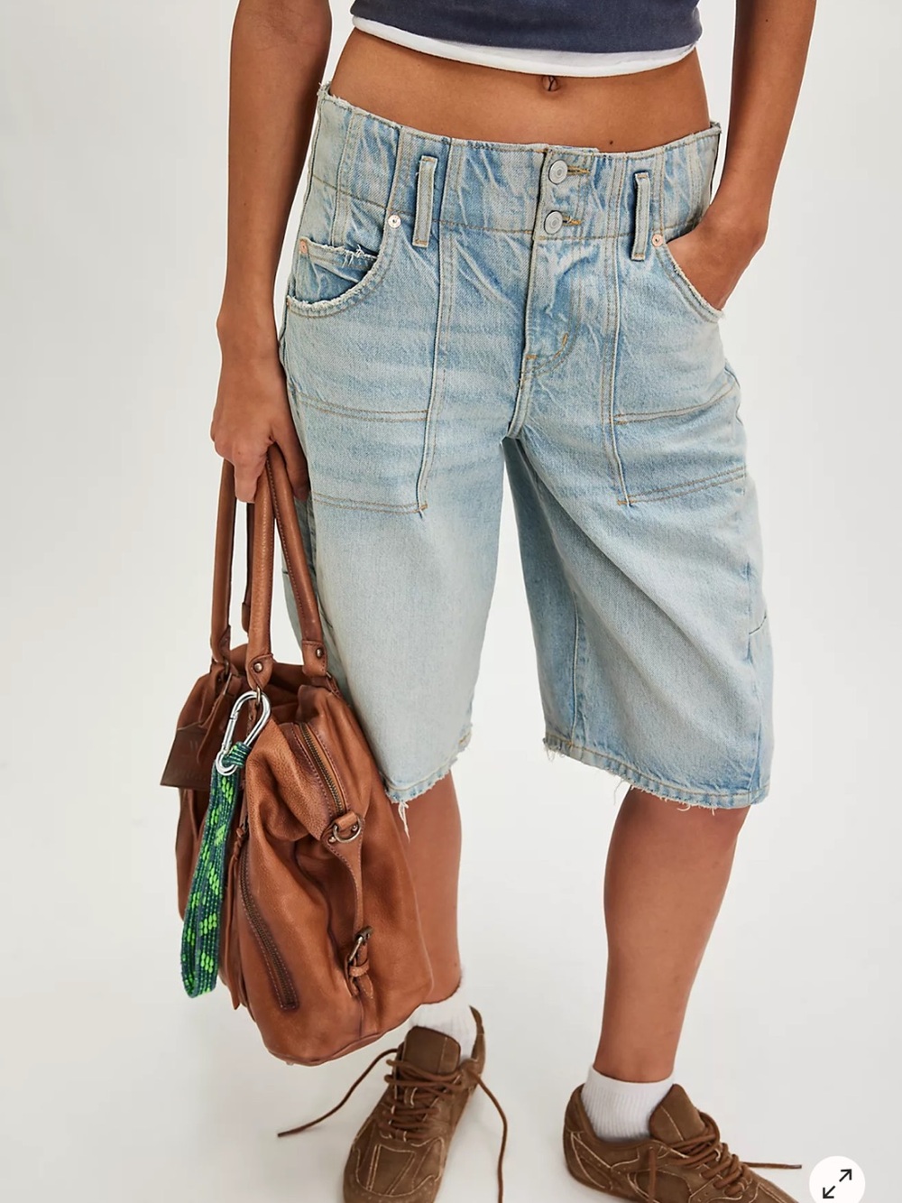 Free people extreme measures low rise barrel denim shorts size 29 - Picture 3 of 10